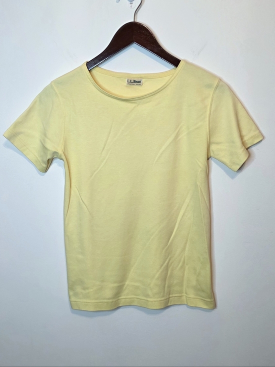 L.L. Bean Tops - L.L. Bean Yellow Crewneck Tee Coastal Grandma Minimalist Casual Size Small